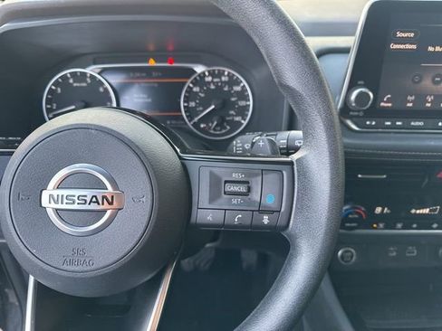 Used 2021 Nissan Rogue SV image 13