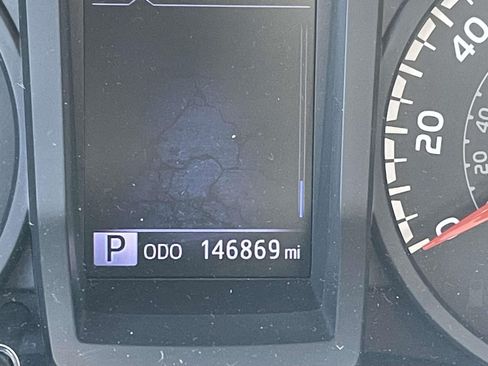 Used 2018 Toyota Tacoma SR w/ SR Convenience Package AWD/4WD image 20