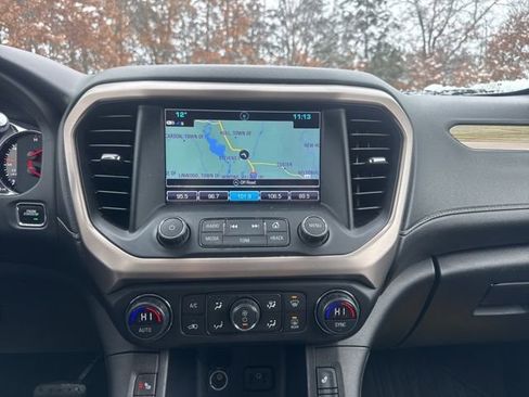 Used 2019 GMC Acadia Denali image 4