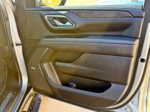 Certified 2024 Chevrolet Tahoe Z71 w/ Luxury Package image 23