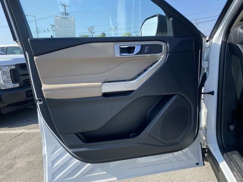 Used 2024 Ford Explorer XLT w/ Equipment Group 202A image 16