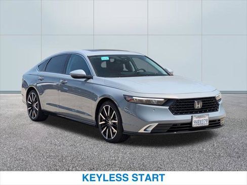 Used 2023 Honda Accord Touring image 4