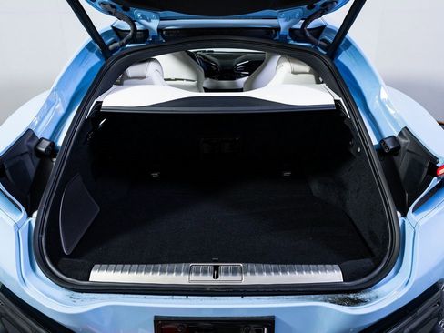 Used 2025 Ferrari Purosangue image 25