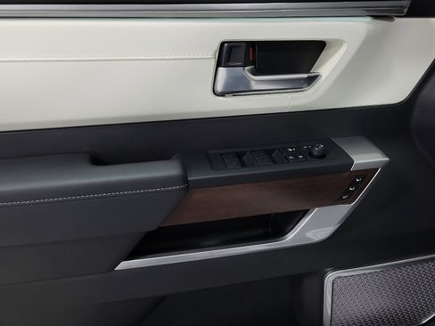 Certified 2025 Toyota Sequoia Capstone image 13