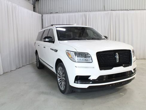 Used 2019 Lincoln Navigator L Reserve w/ Cargo Package AWD/4WD image 39