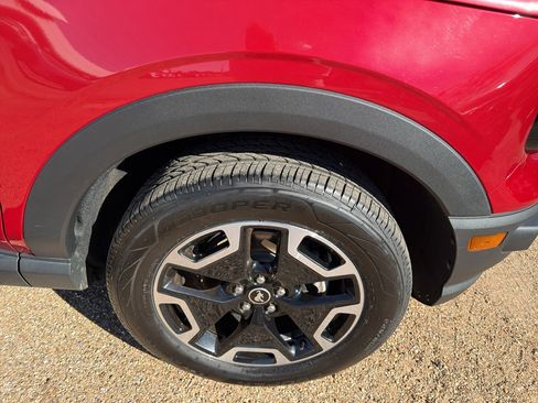 Used 2021 Ford Bronco Sport Outer Banks w/ Outer Banks Package image 16