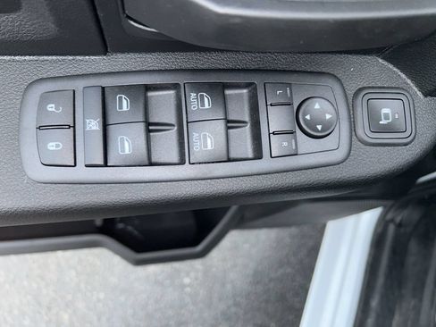 New 2024 RAM 3500 Tradesman w/ Chrome Appearance Group AWD/4WD image 16