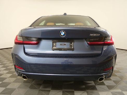Certified 2025 BMW 330i Sedan image 4