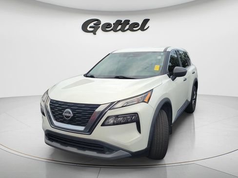 Used 2023 Nissan Rogue S FWD image 2