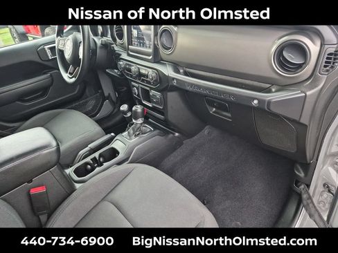 Used 2022 Jeep Wrangler Unlimited Sport AWD/4WD image 24