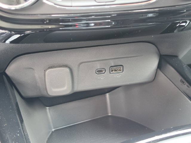New 2026 Chevrolet Trax RS w/ Driver Confidence Package FWD image 26