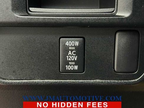 Used 2016 Toyota Tacoma TRD Sport image 33