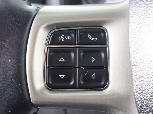 Used 2018 RAM 2500 Laramie w/ Convenience Group image 12