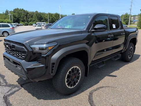 Certified 2026 Toyota Tacoma TRD Off-Road AWD/4WD image 2