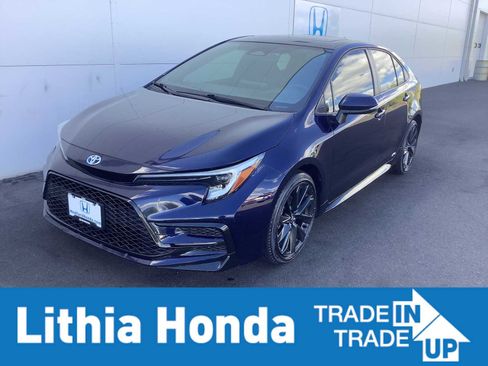 Used 2024 Toyota Corolla SE w/ SE Package AWD/4WD image 1