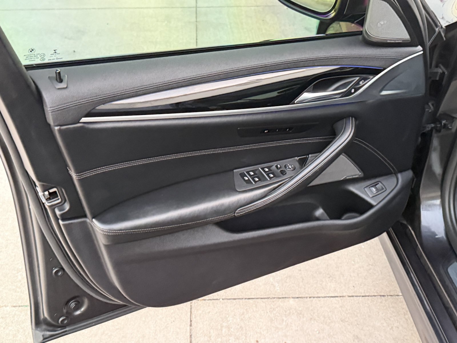 Used 2018 BMW M550i xDrive w/ Driving Assistance Package AWD/4WD image 20