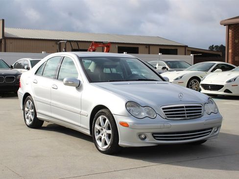 Used 2007 Mercedes-Benz C 280 4MATIC Sedan image 9