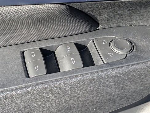 New 2026 Chevrolet Equinox EV LT image 20