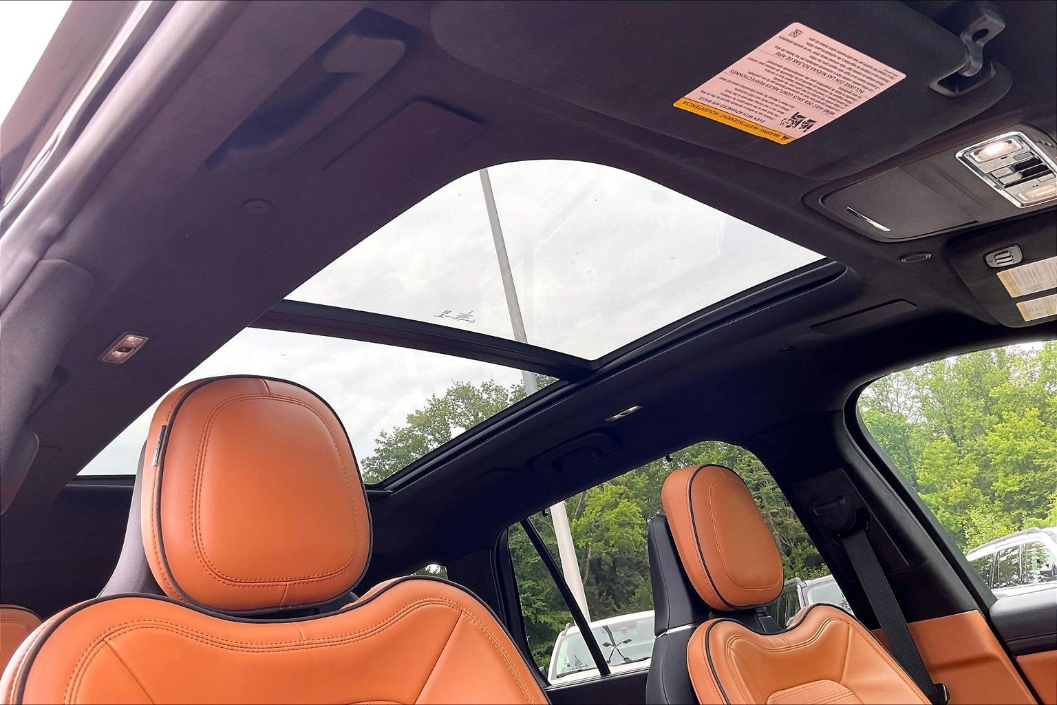 Used 2020 Lincoln Aviator Black Label Grand Touring AWD/4WD image 22