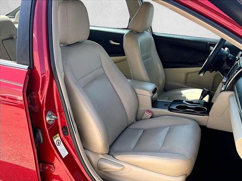 Used 2012 Toyota Camry LE FWD image 9