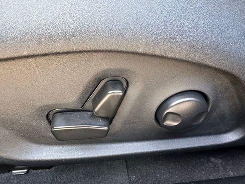 Used 2022 Jeep Compass Limited w/ Sun and Sound Group image 22