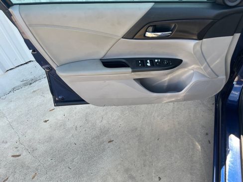 Used 2013 Honda Accord EX image 11