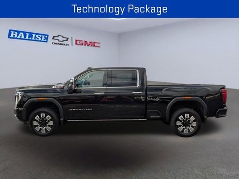 New 2026 GMC Sierra 3500 Denali w/ Denali Reserve Package AWD/4WD image 7