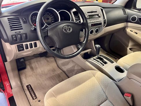 Used 2006 Toyota Tacoma PreRunner image 13