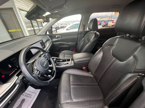 Used 2024 Kia Sorento S FWD image 28