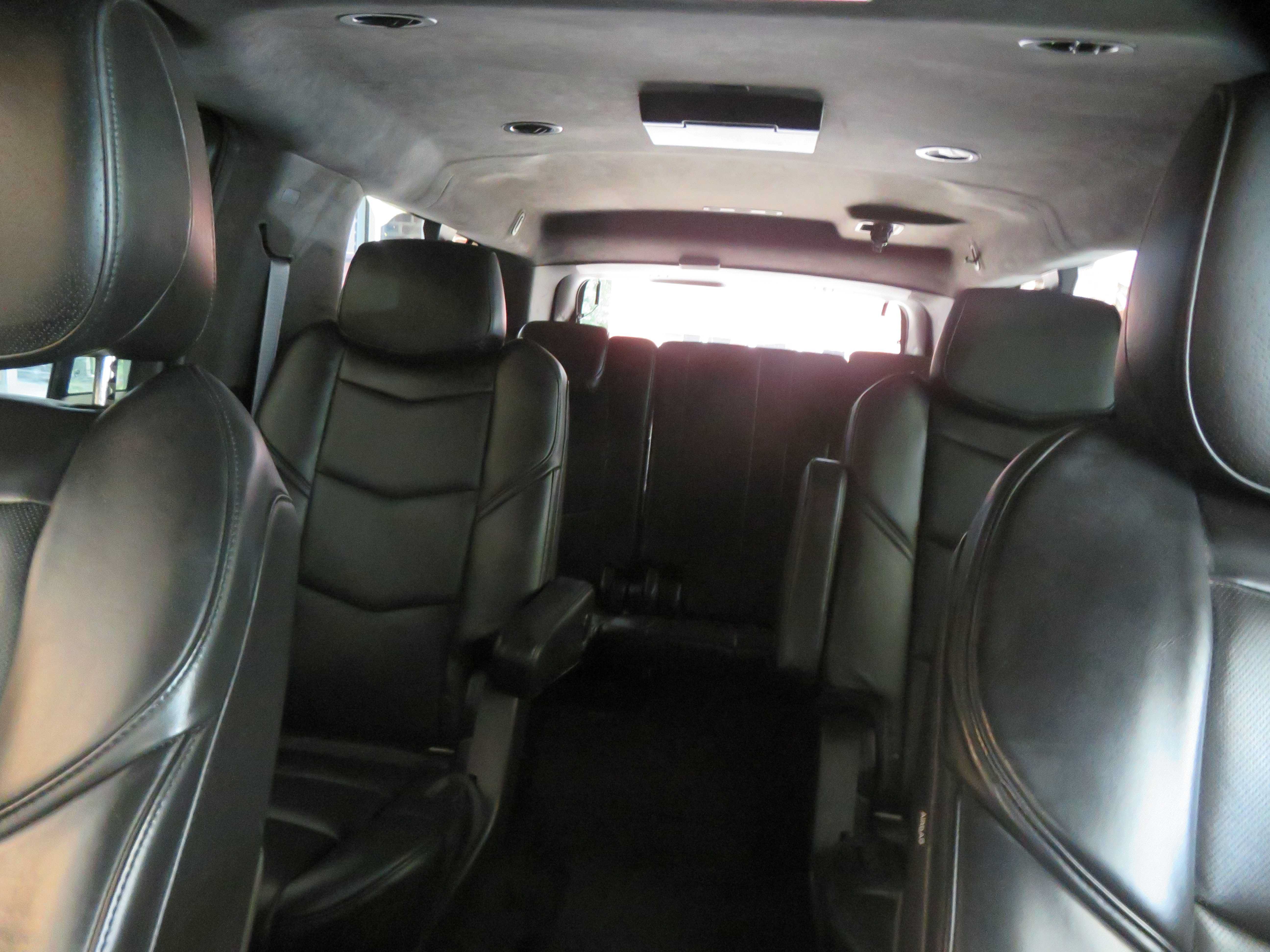 Used 2016 Cadillac Escalade ESV Platinum AWD/4WD image 48