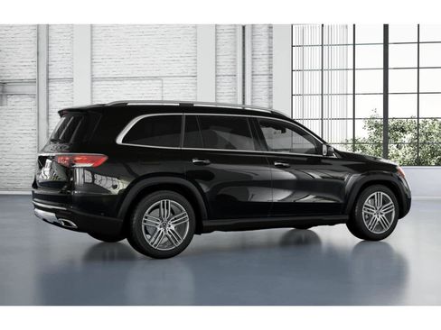 New 2026 Mercedes-Benz GLS 450 4MATIC image 31