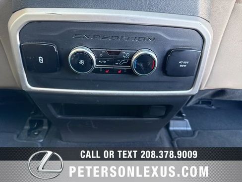 Used 2024 Ford Expedition Limited image 19