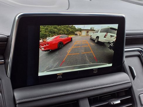 Used 2023 Chevrolet Tahoe LT image 3