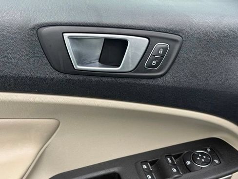Used 2020 Ford EcoSport Titanium AWD/4WD image 23