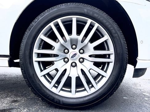 Used 2024 Ford Expedition Platinum AWD/4WD image 49