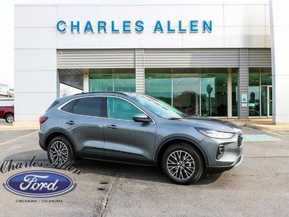 New 2025 Ford Escape SE