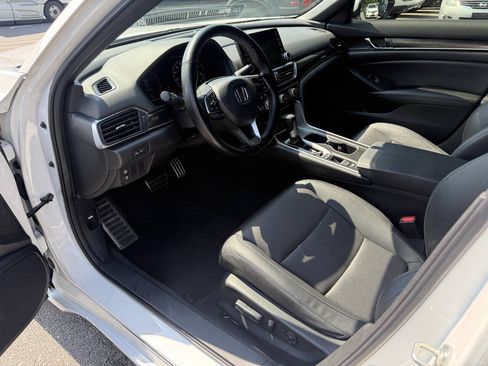 Used 2020 Honda Accord Sport image 8