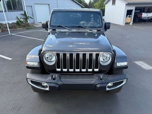 Used 2020 Jeep Wrangler Unlimited Sahara image 13