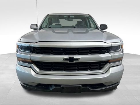 Used 2016 Chevrolet Silverado 1500 Custom w/ Custom Convenience Package image 9