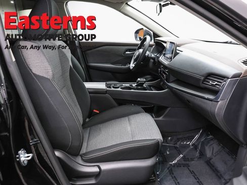 Used 2023 Nissan Rogue SV AWD/4WD image 24