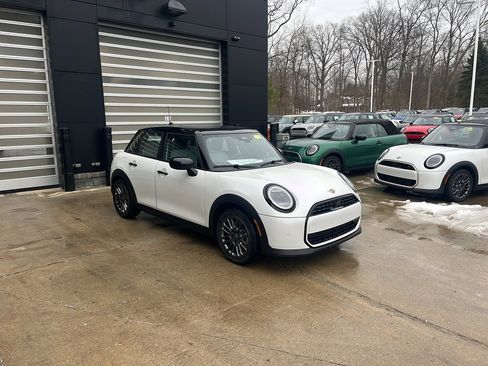 New 2026 MINI Cooper 4-Door Hardtop image 2