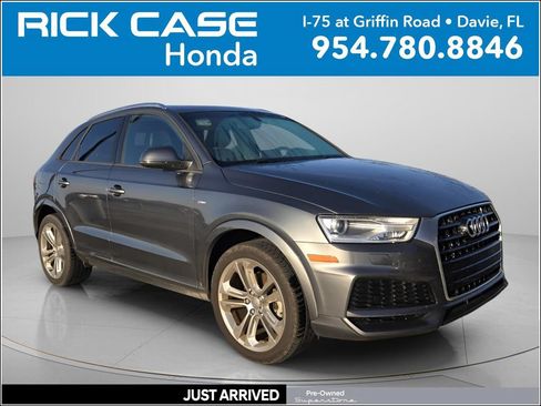 Used 2018 Audi Q3 2.0T Premium FWD image 1