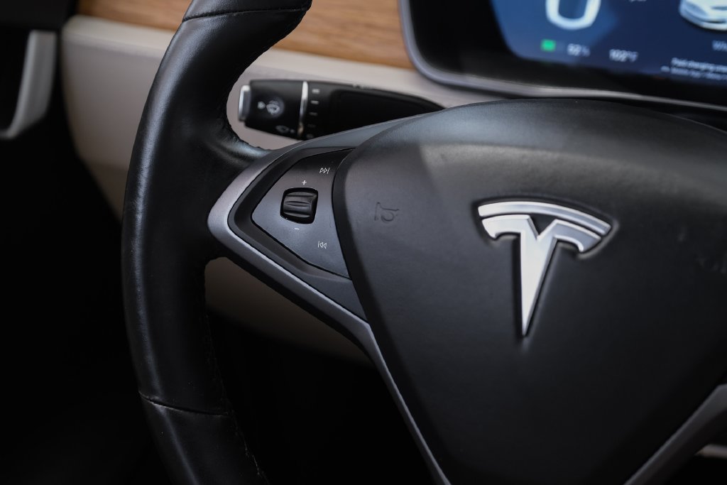 Used 2020 Tesla Model S Long Range Plus AWD/4WD image 14
