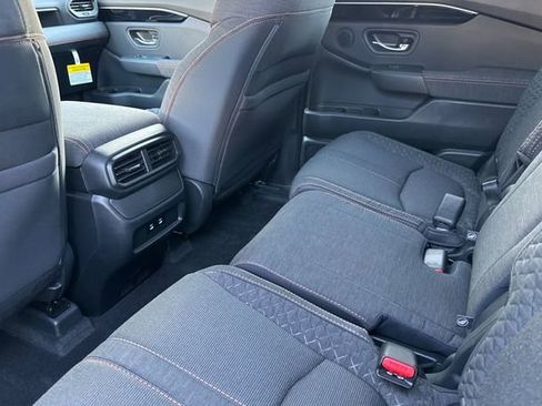 New 2026 Honda Pilot Sport image 13