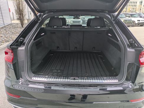 Used 2019 Audi Q8 Premium Plus w/ Premium Plus image 28