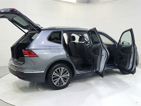 Used 2024 Volkswagen Tiguan Wolfsburg Edition image 32