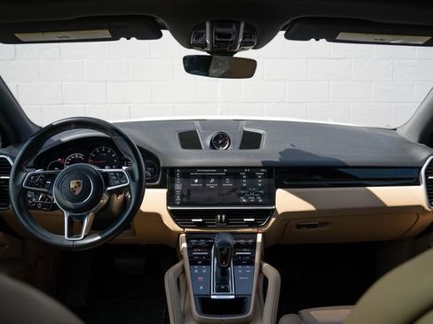 Certified 2019 Porsche Cayenne image 21