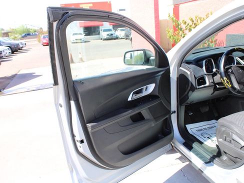 Used 2012 Chevrolet Equinox LS FWD image 9