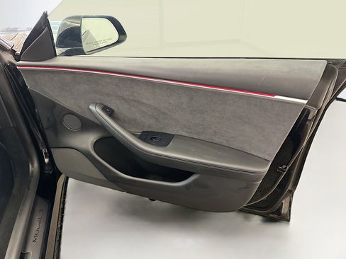 Used 2024 Tesla Model 3 Long Range image 33