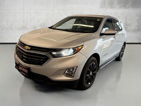 Used 2020 Chevrolet Equinox LT image 1